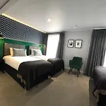 Hotel The Churchill 4*