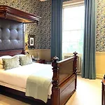 Hotel The Churchill York