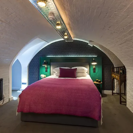 Hotel The Churchill