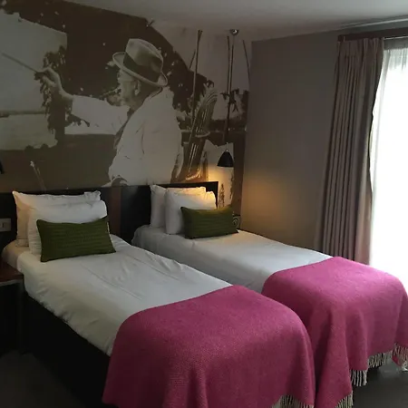 The Churchill 4* York