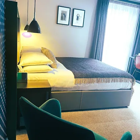 Hotell The Churchill 4*