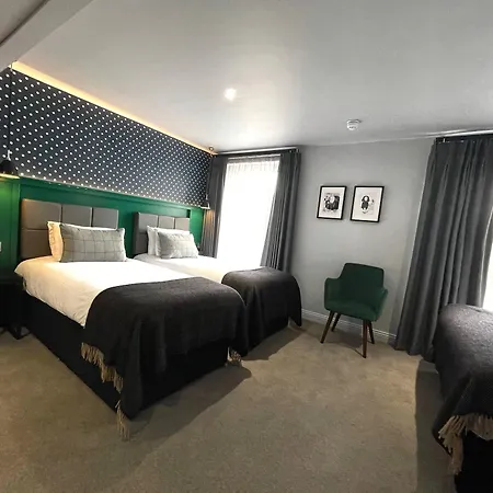 Hotell The Churchill 4*