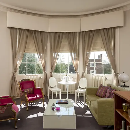 The Churchill 4* York