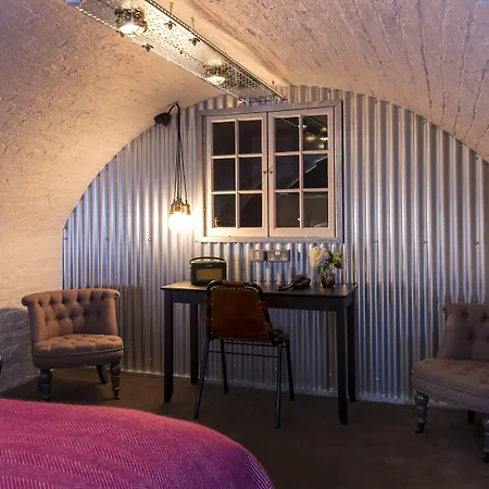 The Churchill Hotell