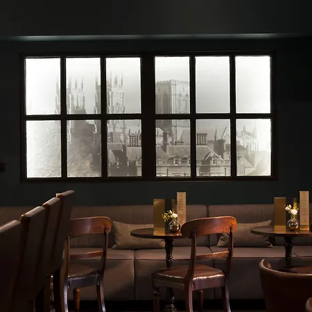 Hotell The Churchill 4*