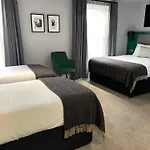 Hotel The Churchill 4*