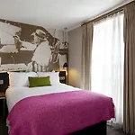 The Churchill Szálloda 4*