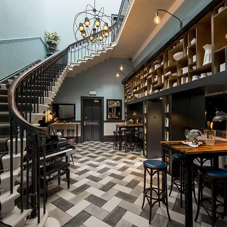 호텔 The Churchill