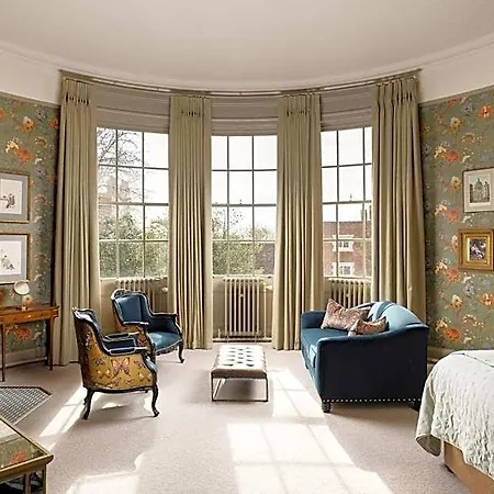 The Churchill 4*