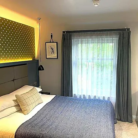 Hotel The Churchill