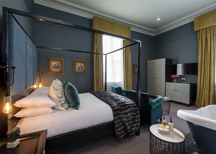 The Churchill Hotel 4*