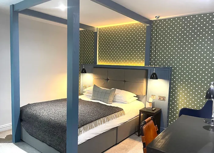 Hotel The Churchill York