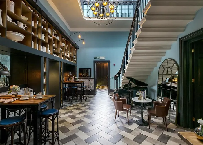 Hotel The Churchill 4*