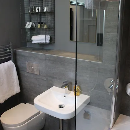 The Churchill 4* York