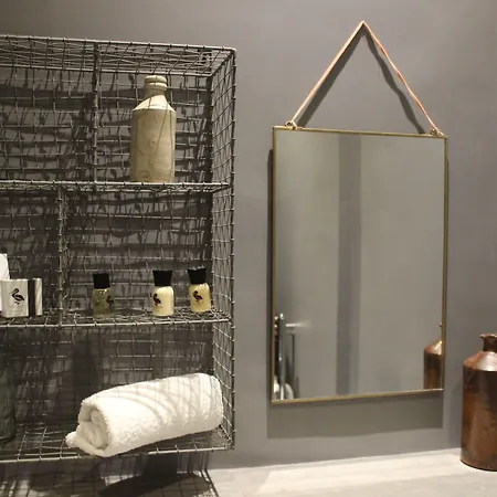 מלון The Churchill 4*