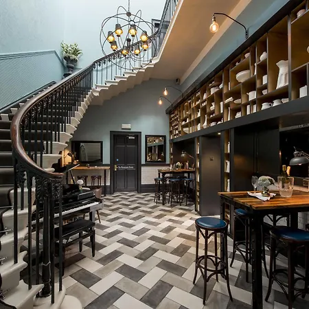 The Churchill Hotel