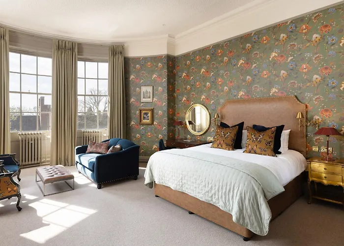 ホテル ザ チャーチル